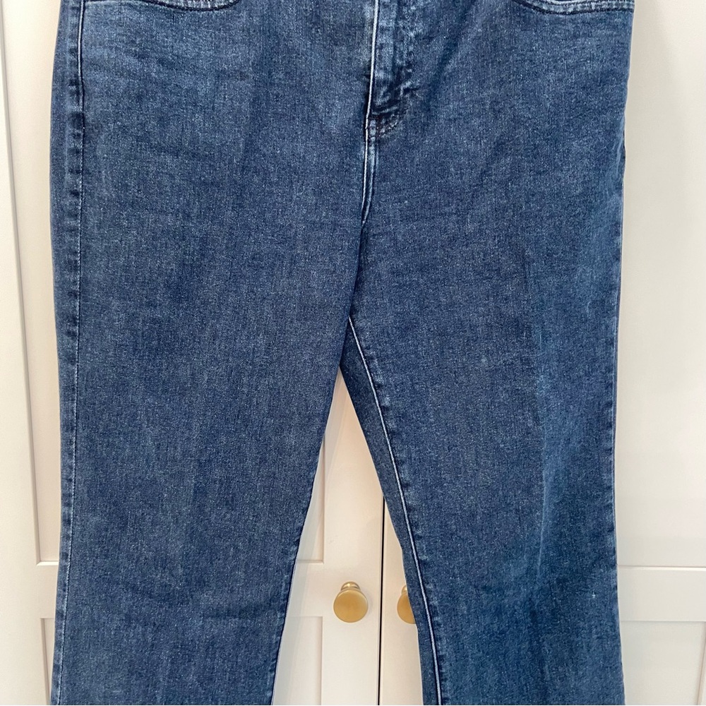 Brooke Shields Bootcut Blue Jeans Medium Wash Size 12 - Picture 3 of 11
